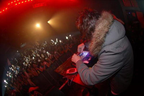 Файл:Henry Homesweet - Live at Blip Festival 2011.jpg