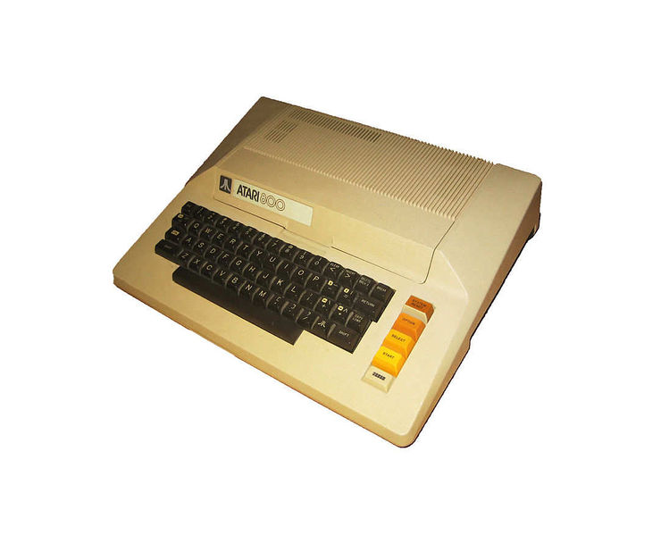 Файл:4table-Atari 800.jpg