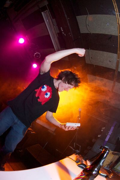 Файл:RoccoW - Free Singles 2011.jpg